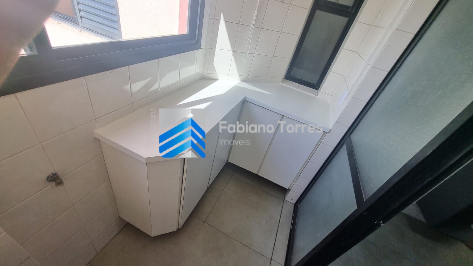 Apartamento à venda com 3 quartos, 85m² - Foto 15