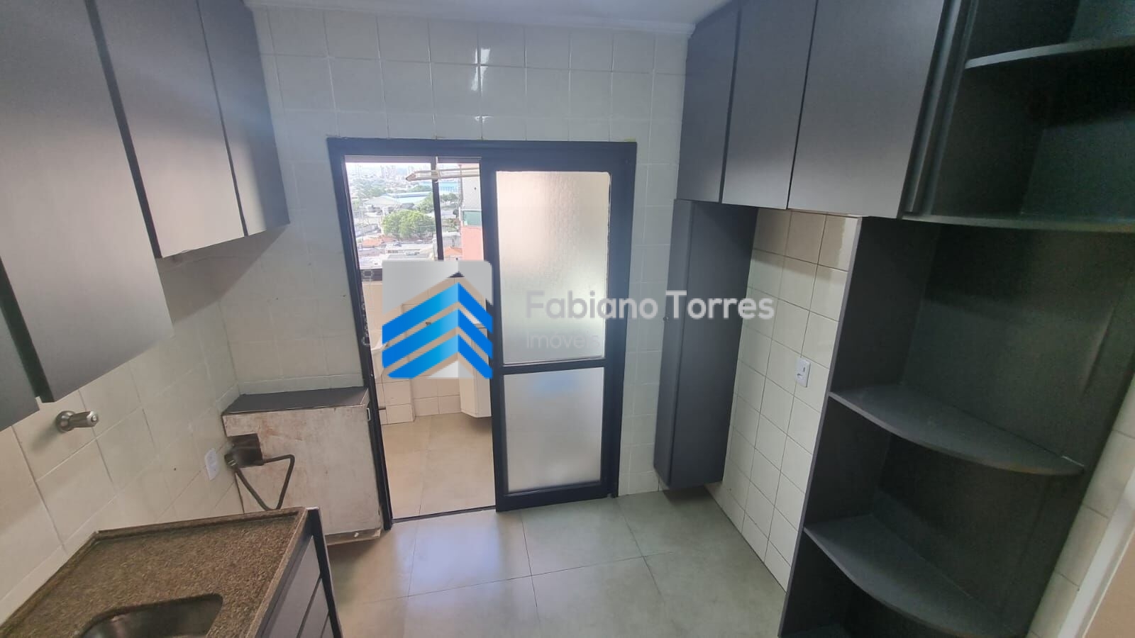 Apartamento à venda com 3 quartos, 85m² - Foto 11