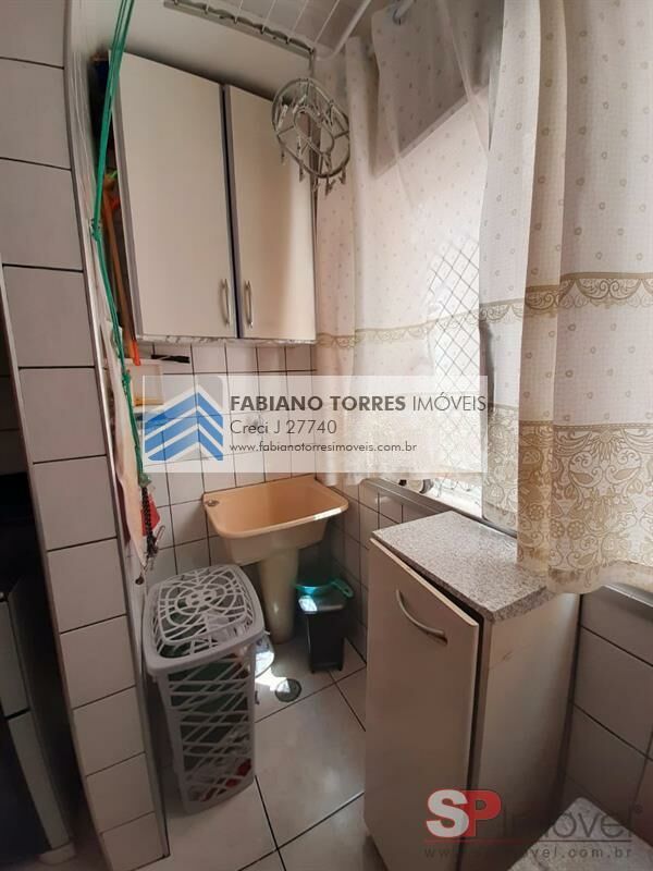 Apartamento à venda com 2 quartos, 64m² - Foto 4