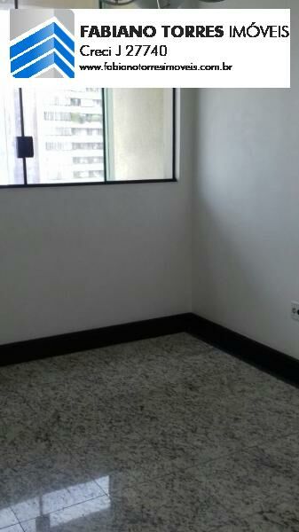 Apartamento à venda com 3 quartos, 200m² - Foto 10