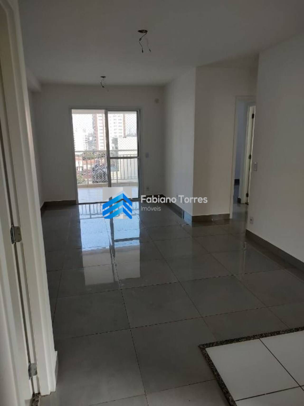 Apartamento para alugar com 2 quartos, 67m² - Foto 3