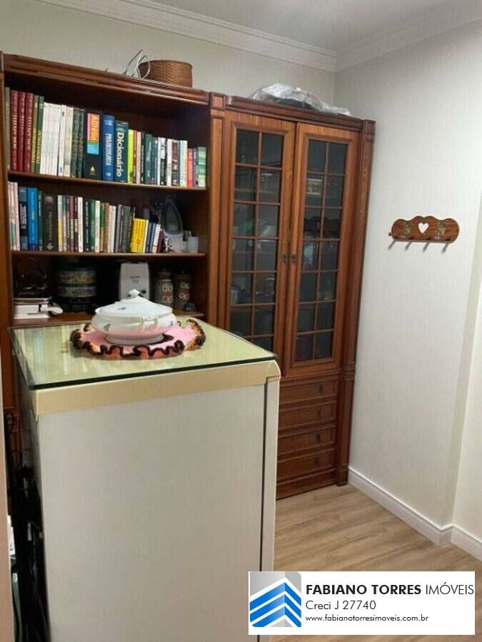 Apartamento à venda com 3 quartos, 203m² - Foto 5