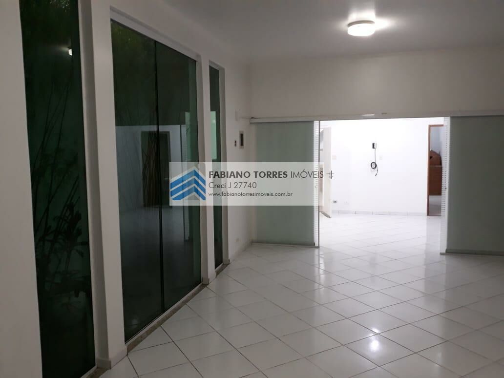 Sobrado à venda com 3 quartos, 241m² - Foto 3