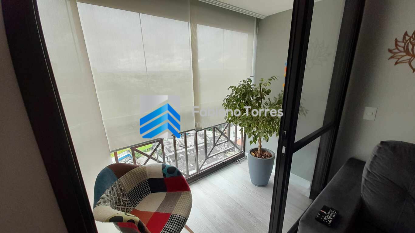 Apartamento à venda com 2 quartos, 68m² - Foto 1