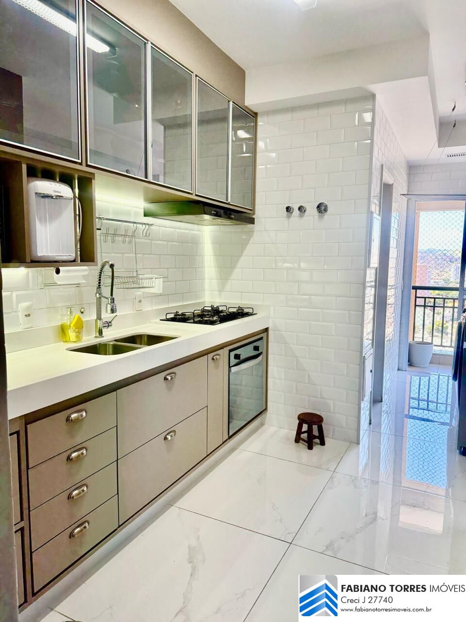 Apartamento à venda com 3 quartos, 118m² - Foto 9