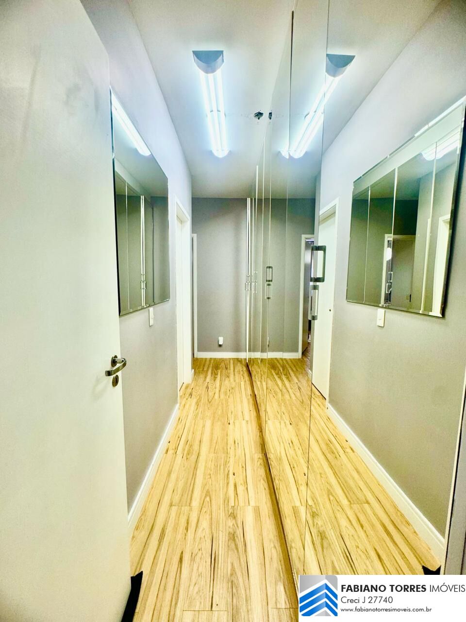 Apartamento à venda com 3 quartos, 118m² - Foto 19