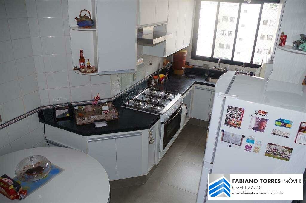 Apartamento à venda com 3 quartos, 135m² - Foto 5