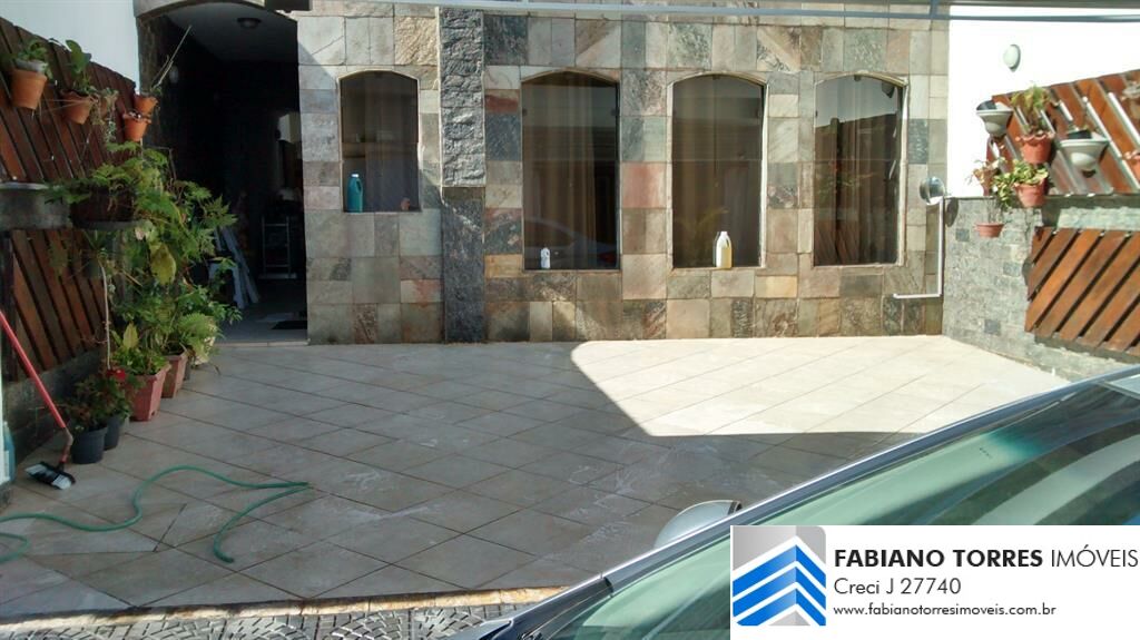 Sobrado, 3 quartos, 240 m² - Foto 2