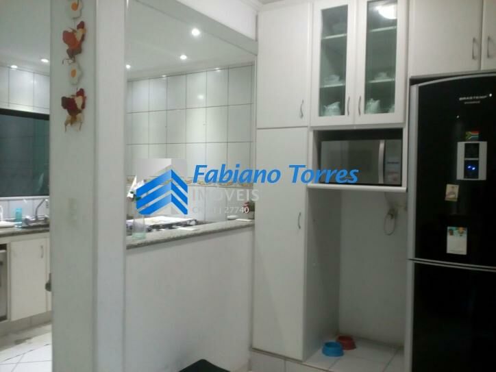 Sobrado à venda com 4 quartos, 150m² - Foto 2