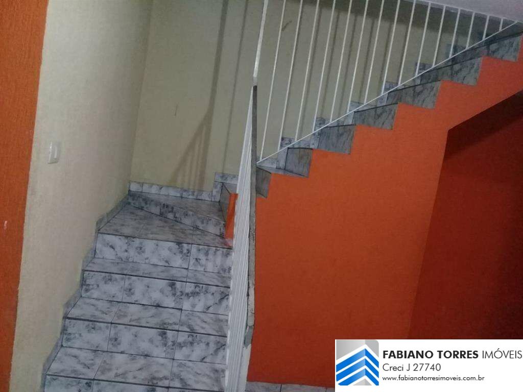 Sobrado à venda com 2 quartos, 100m² - Foto 4