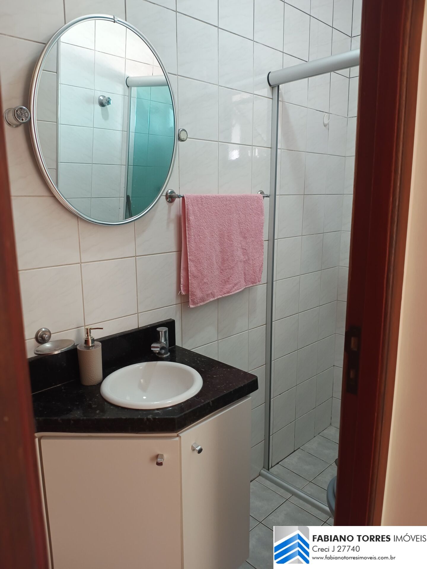 Apartamento para alugar com 2 quartos, 65m² - Foto 7