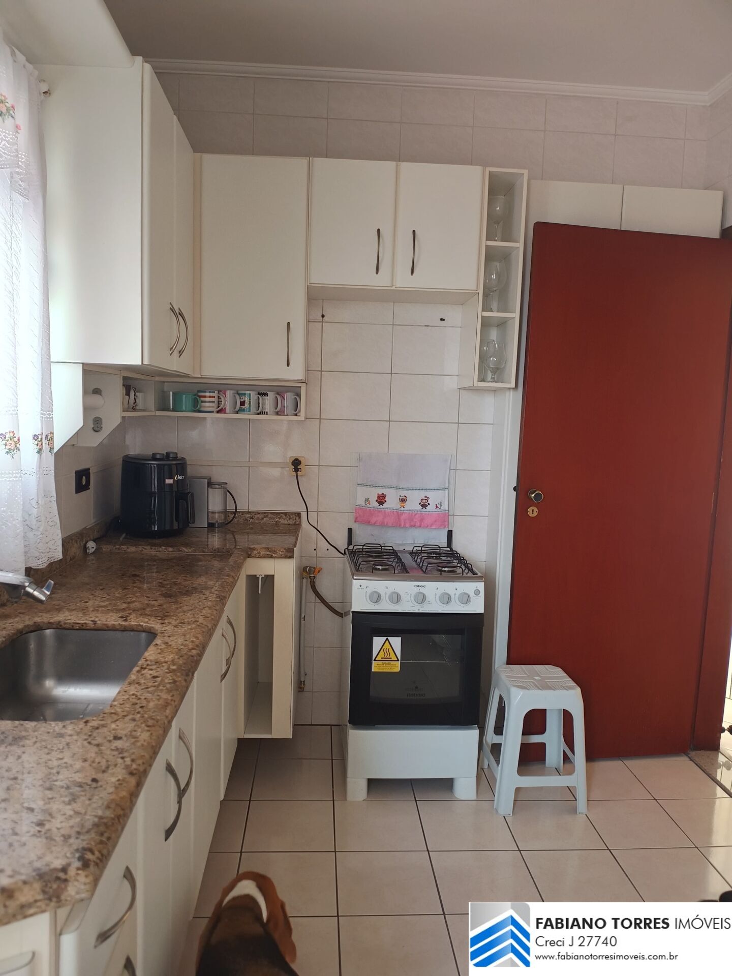 Apartamento para alugar com 2 quartos, 65m² - Foto 4