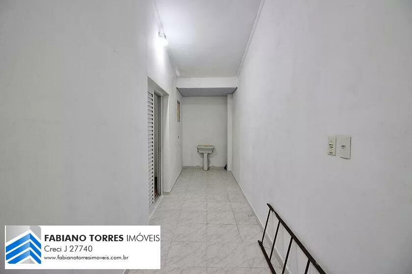 Casa à venda com 2 quartos, 138m² - Foto 12