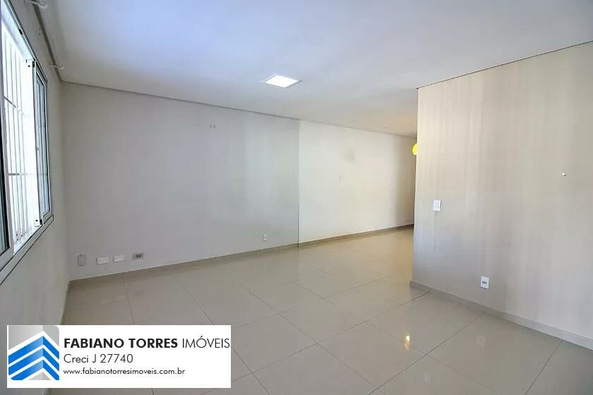 Casa à venda com 2 quartos, 138m² - Foto 2