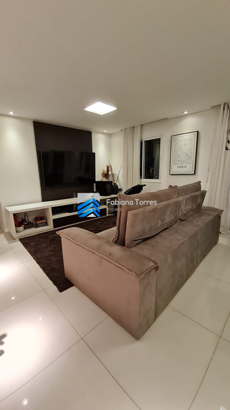 Apartamento à venda com 2 quartos, 104m² - Foto 1