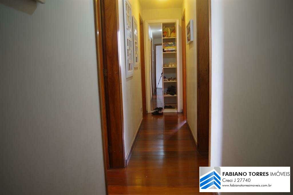 Apartamento à venda com 3 quartos, 135m² - Foto 7