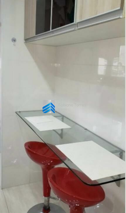 Apartamento à venda com 2 quartos, 70m² - Foto 4