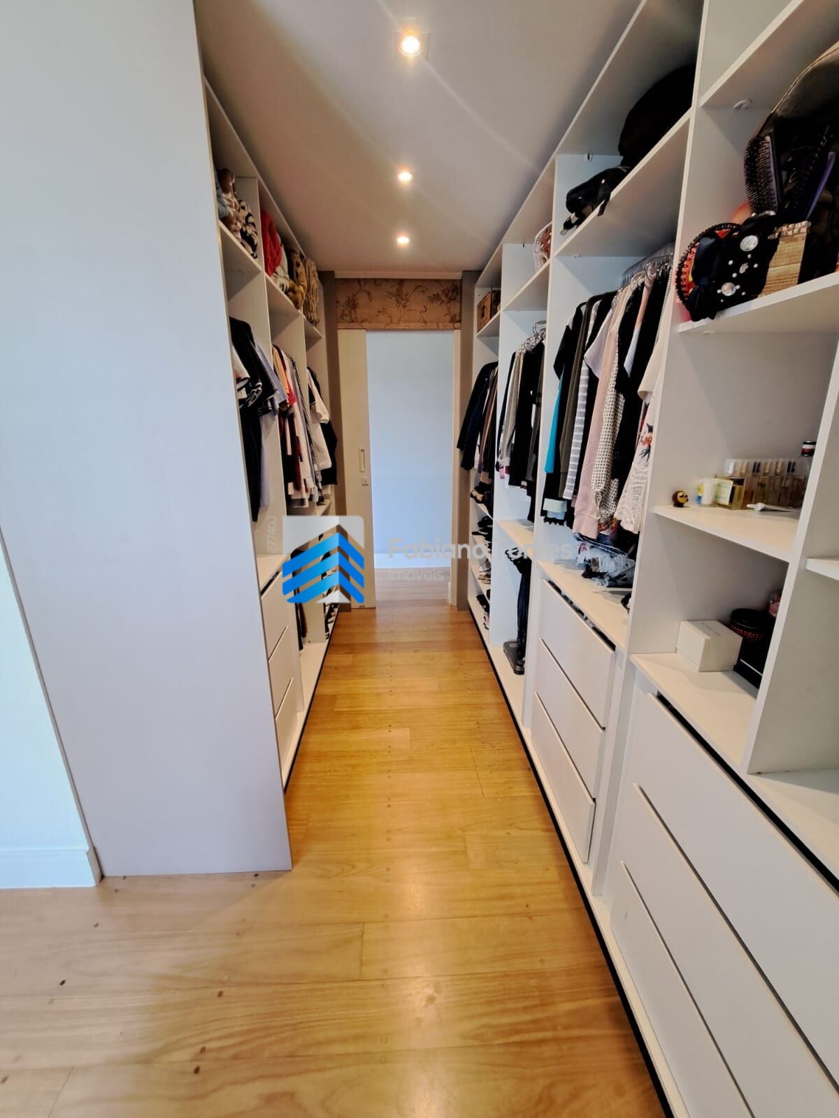 Apartamento à venda com 3 quartos, 156m² - Foto 15