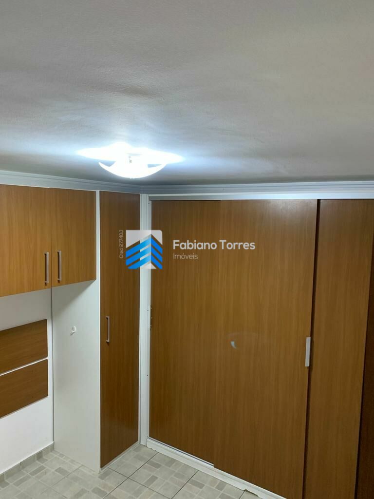 Apartamento à venda com 3 quartos, 75m² - Foto 4