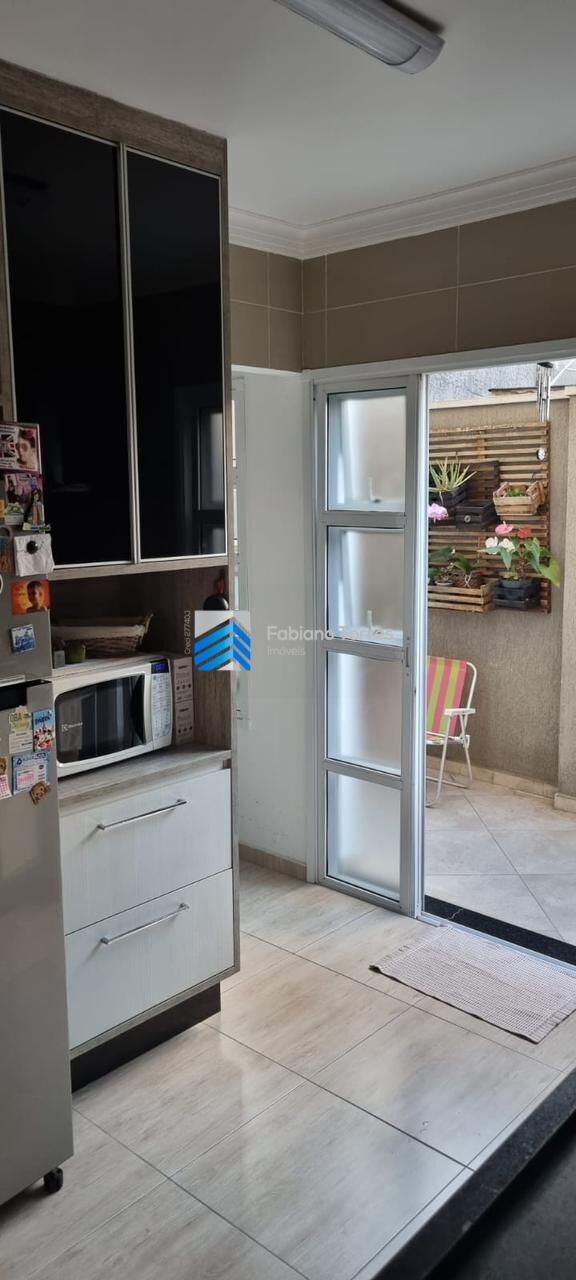 Sobrado à venda com 3 quartos, 150m² - Foto 18