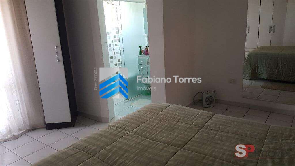 Sobrado à venda com 4 quartos, 200m² - Foto 2