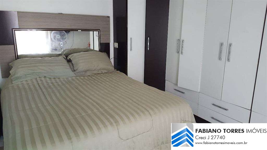 Sobrado à venda com 4 quartos, 200m² - Foto 4