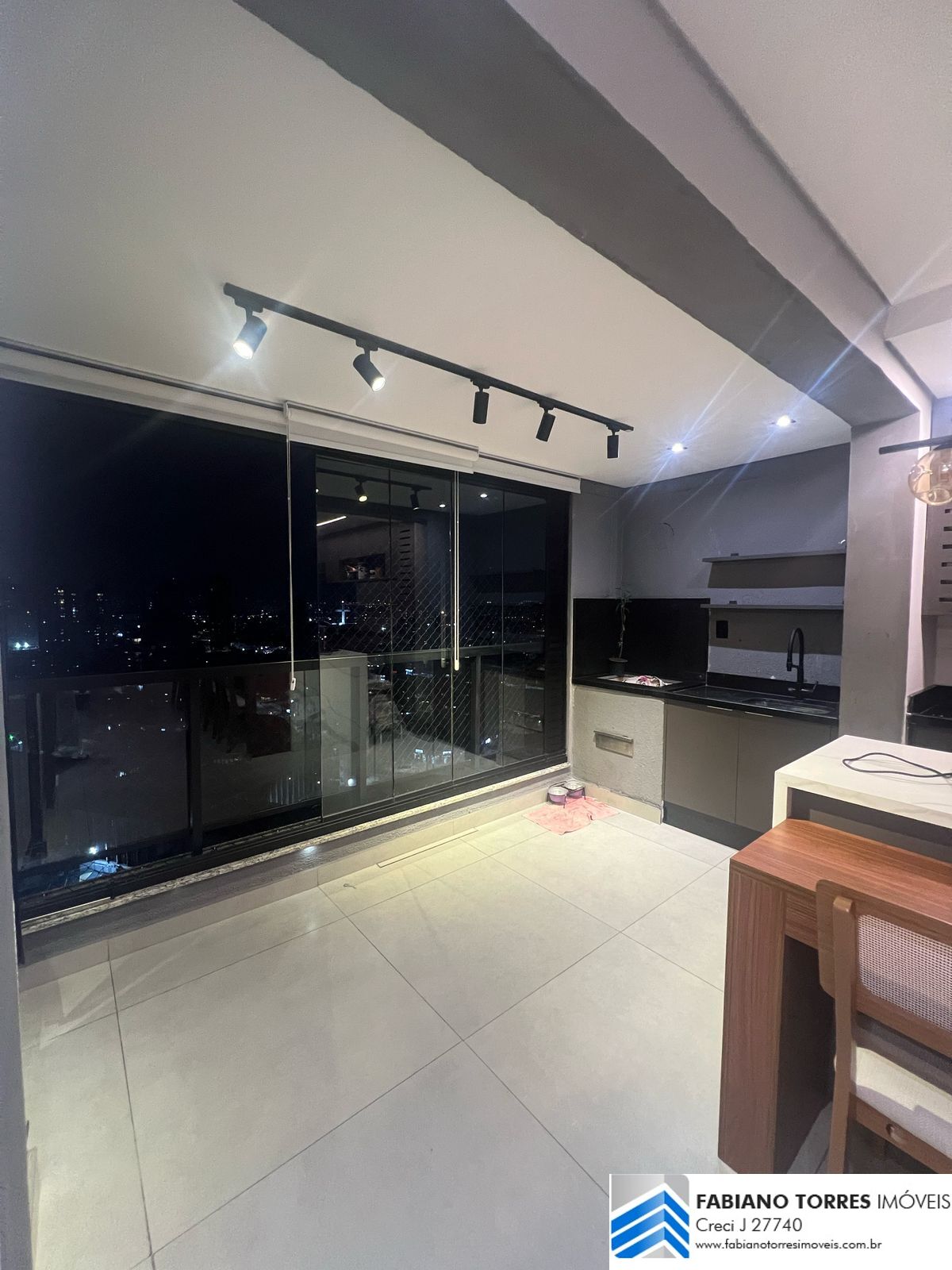 Apartamento à venda com 2 quartos, 84m² - Foto 3