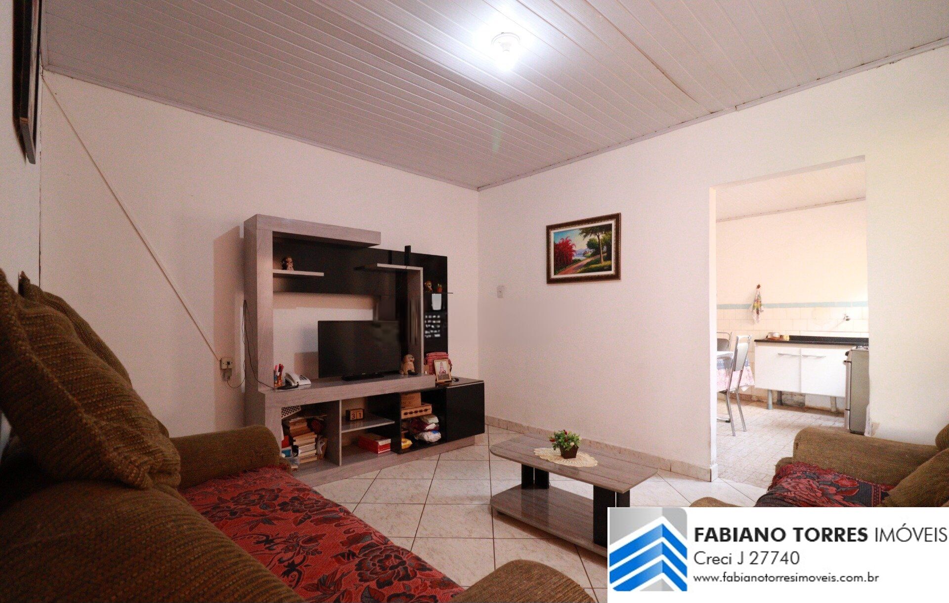 Casa à venda com 3 quartos, 95m² - Foto 4