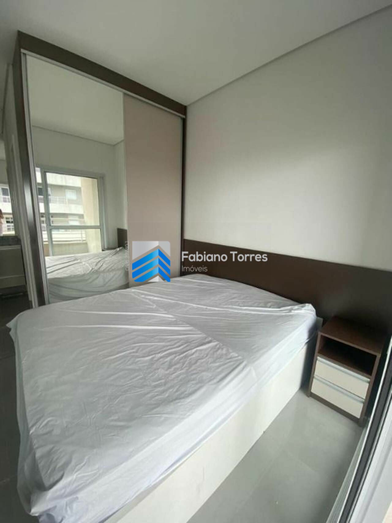 Apartamento para alugar com 1 quarto, 62m² - Foto 4