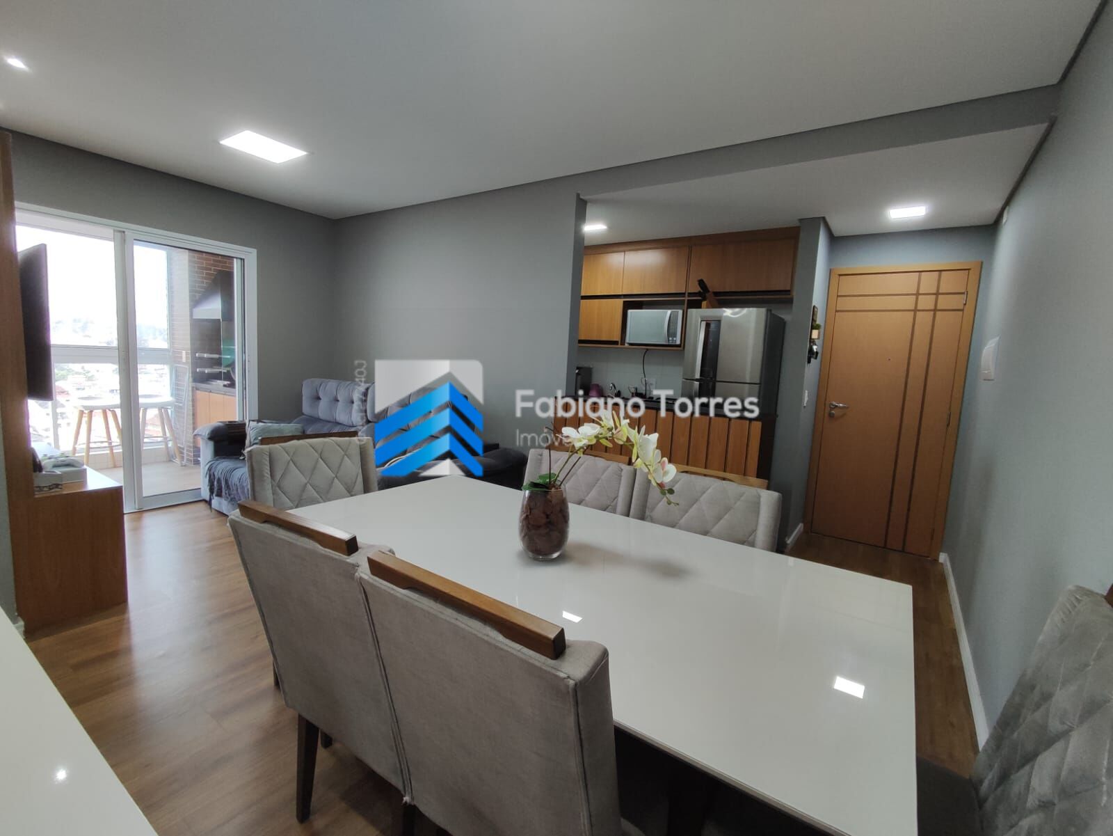 Apartamento à venda com 2 quartos, 64m² - Foto 37