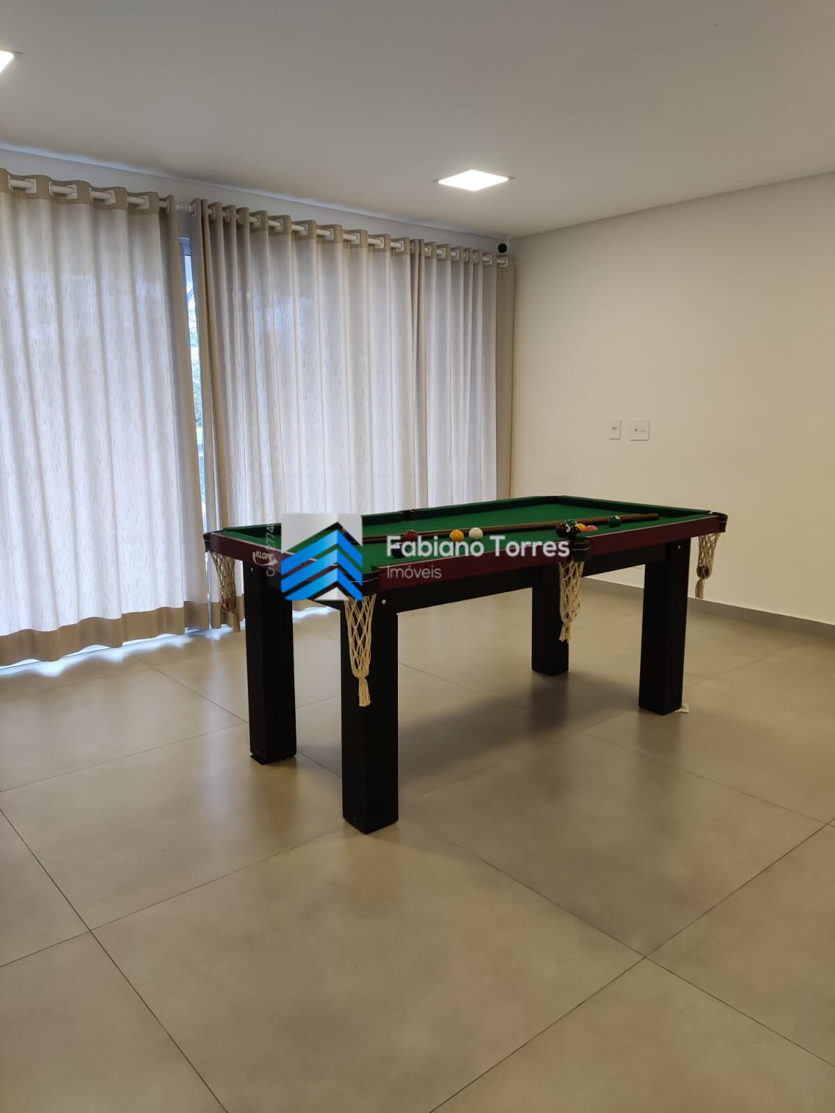 Apartamento à venda com 2 quartos, 64m² - Foto 9