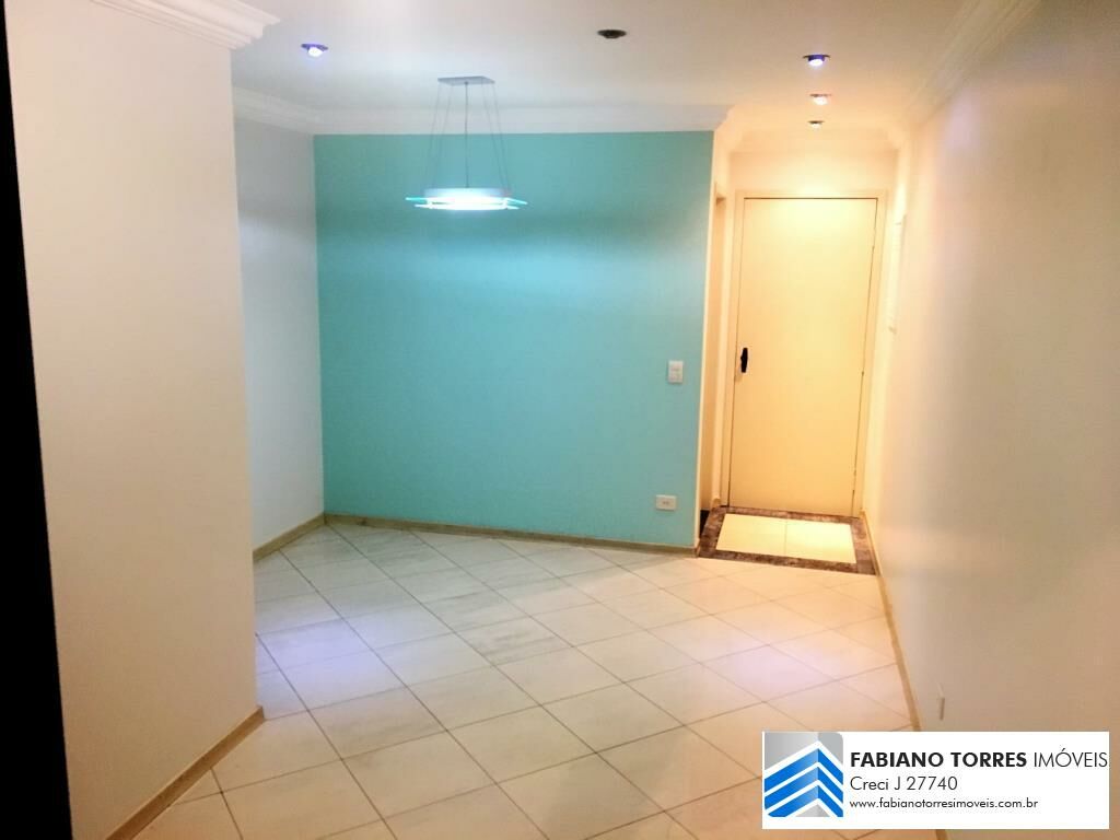 Apartamento à venda com 3 quartos, 73m² - Foto 2