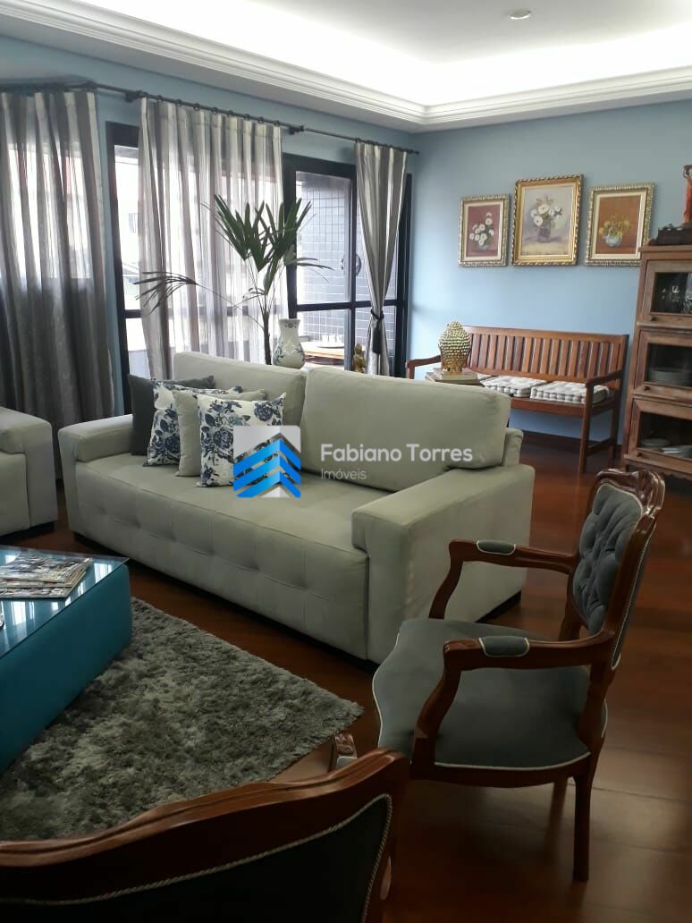 Apartamento à venda com 4 quartos, 180m² - Foto 1