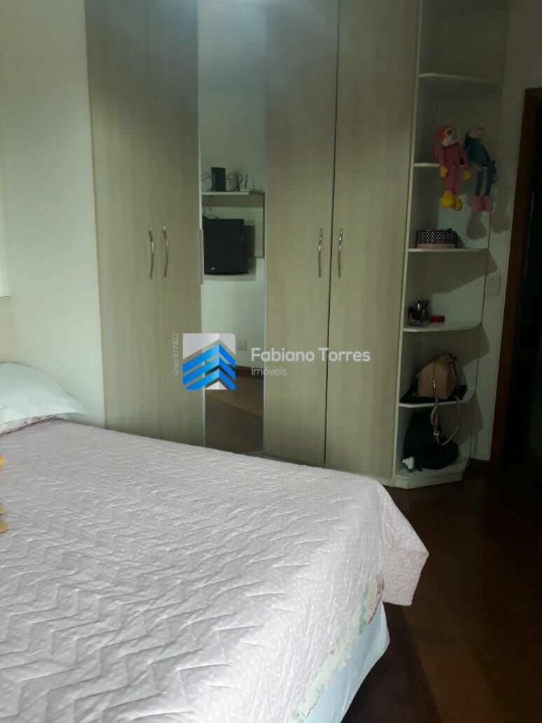 Apartamento à venda com 4 quartos, 180m² - Foto 2