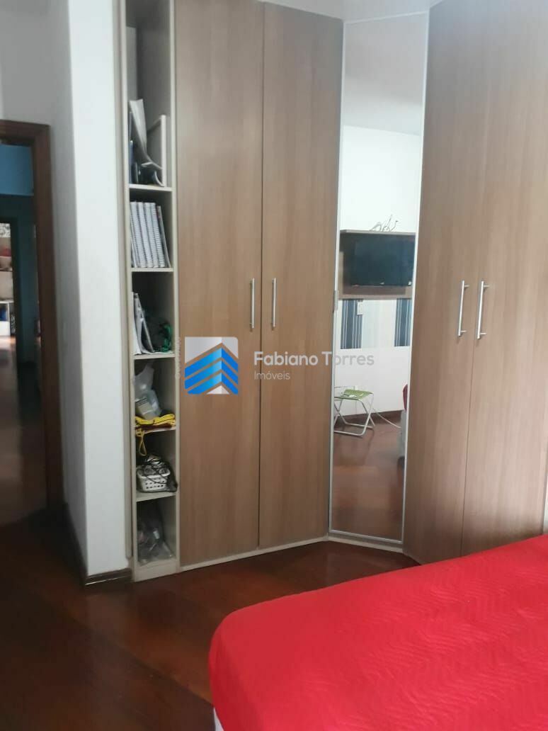 Apartamento à venda com 4 quartos, 180m² - Foto 13