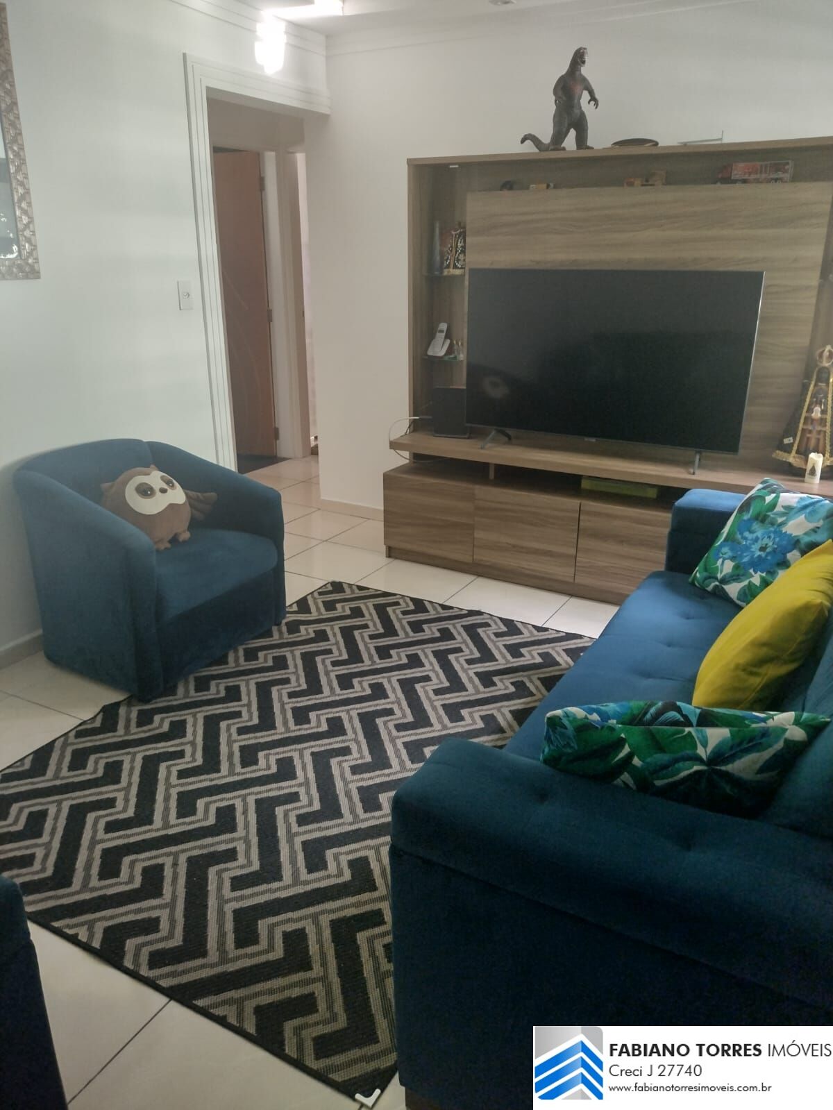 Apartamento à venda com 2 quartos, 63m² - Foto 2