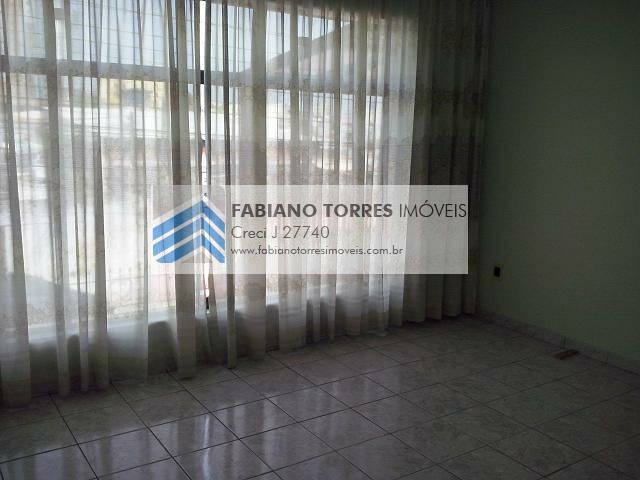 Sobrado à venda com 2 quartos, 208m² - Foto 2