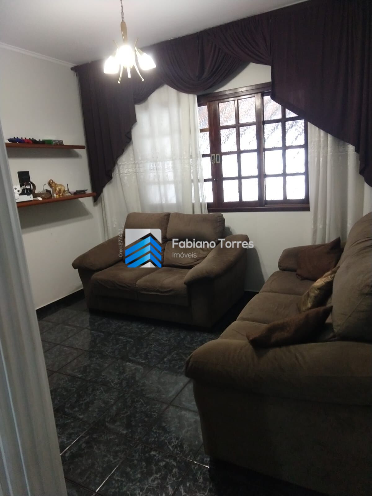 Sobrado à venda com 3 quartos, 190m² - Foto 1