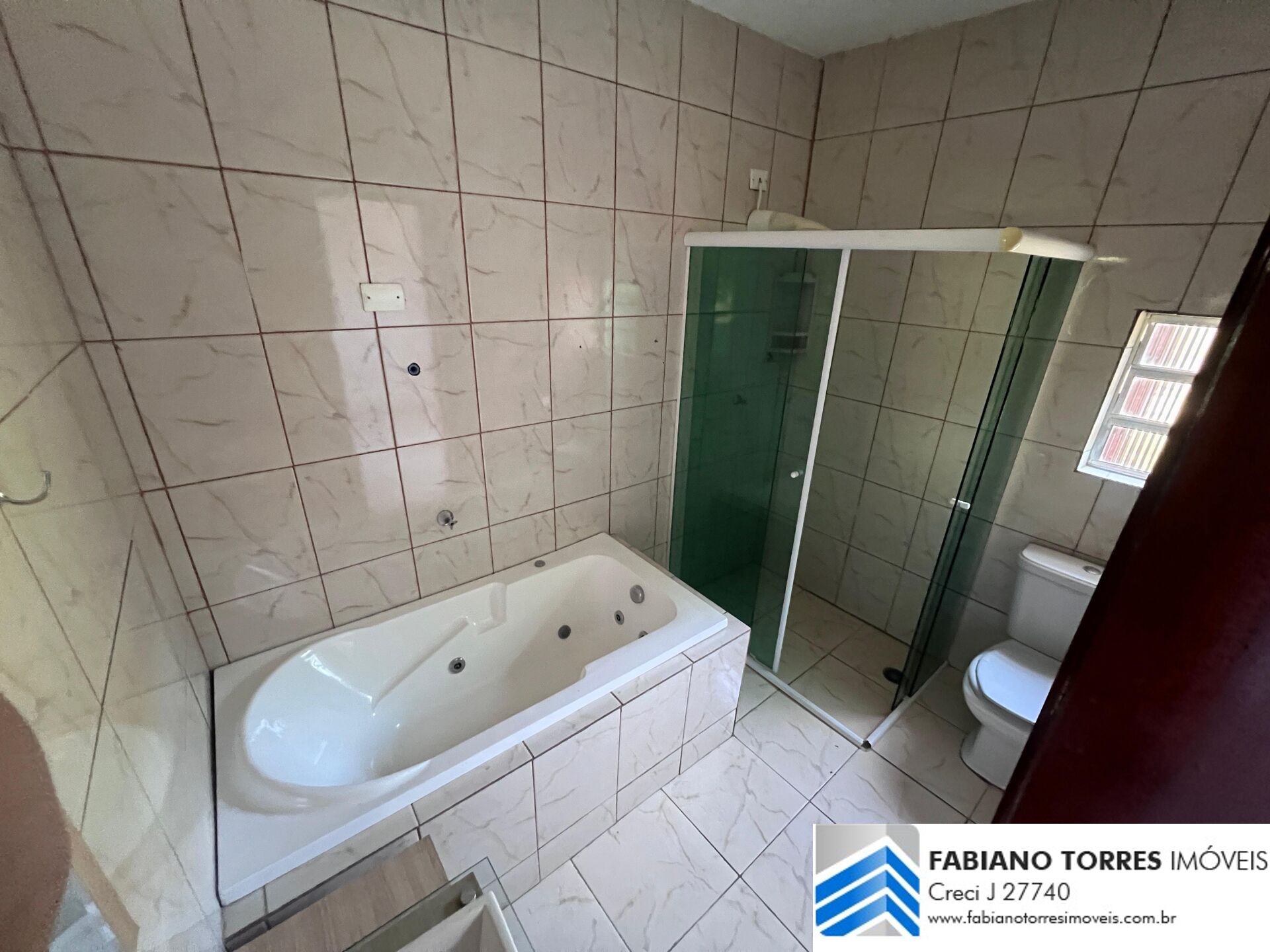 Sobrado à venda com 3 quartos, 250m² - Foto 2