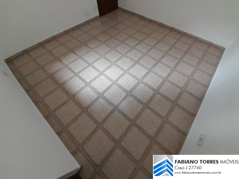 Casa para alugar com 2 quartos, 250m² - Foto 18