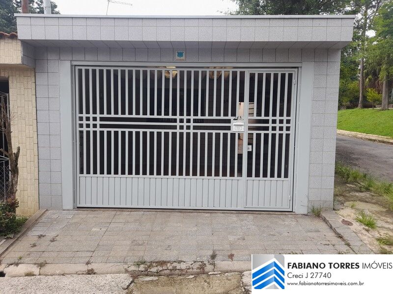 Casa para alugar com 2 quartos, 250m² - Foto 1