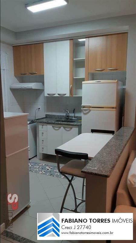 Apartamento à venda com 1 quarto, 50m² - Foto 2