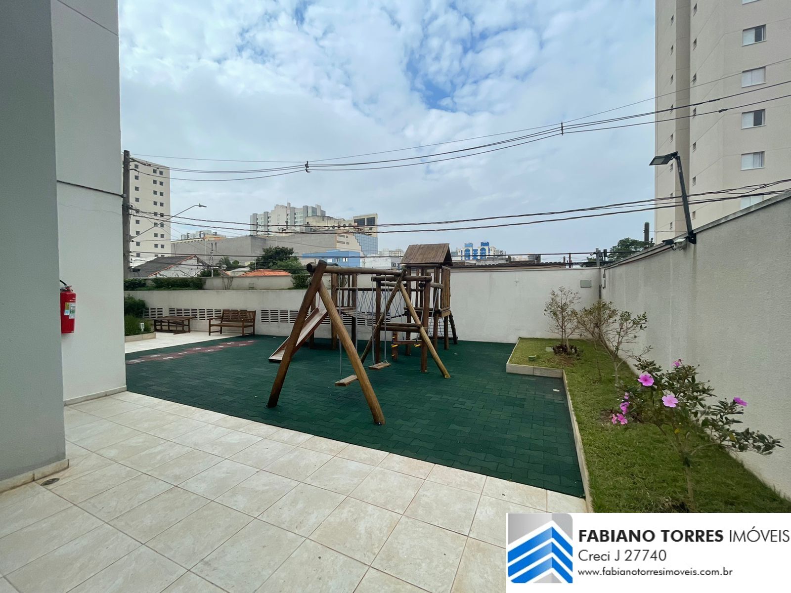 Apartamento à venda com 2 quartos, 69m² - Foto 6