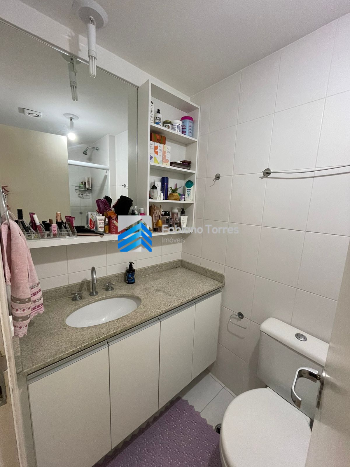 Apartamento à venda com 2 quartos, 69m² - Foto 3