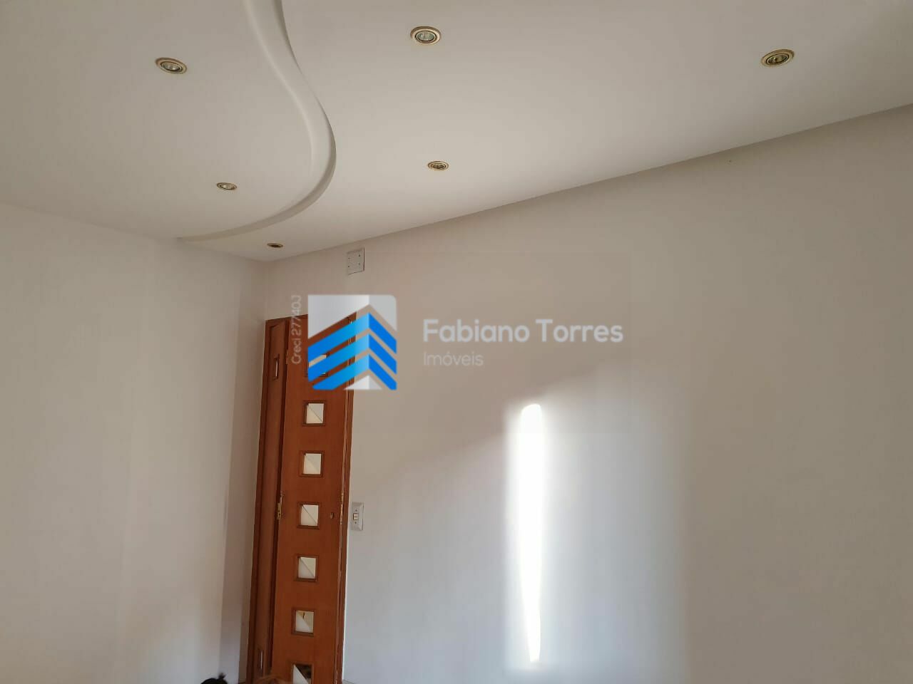 Apartamento à venda com 2 quartos, 77m² - Foto 4