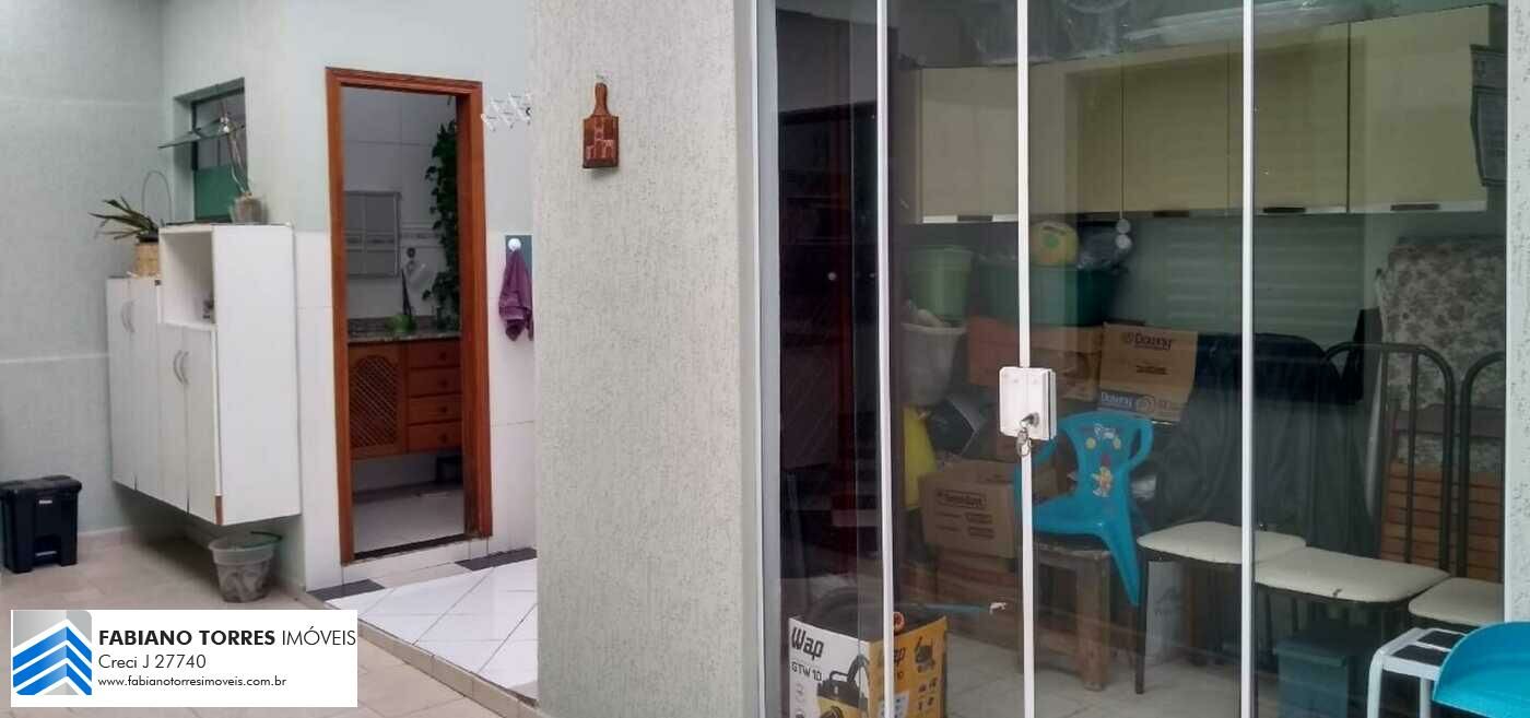 Casa à venda com 2 quartos, 150m² - Foto 9