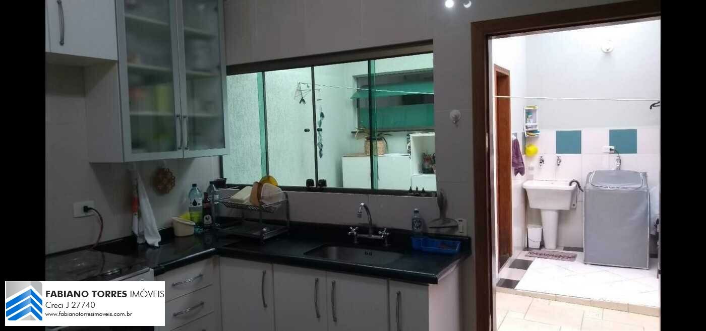 Casa à venda com 2 quartos, 150m² - Foto 6