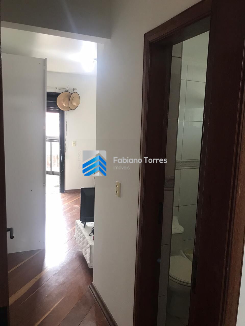 Apartamento à venda com 4 quartos, 210m² - Foto 4