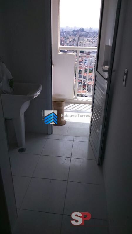 Apartamento à venda com 2 quartos, 63m² - Foto 2