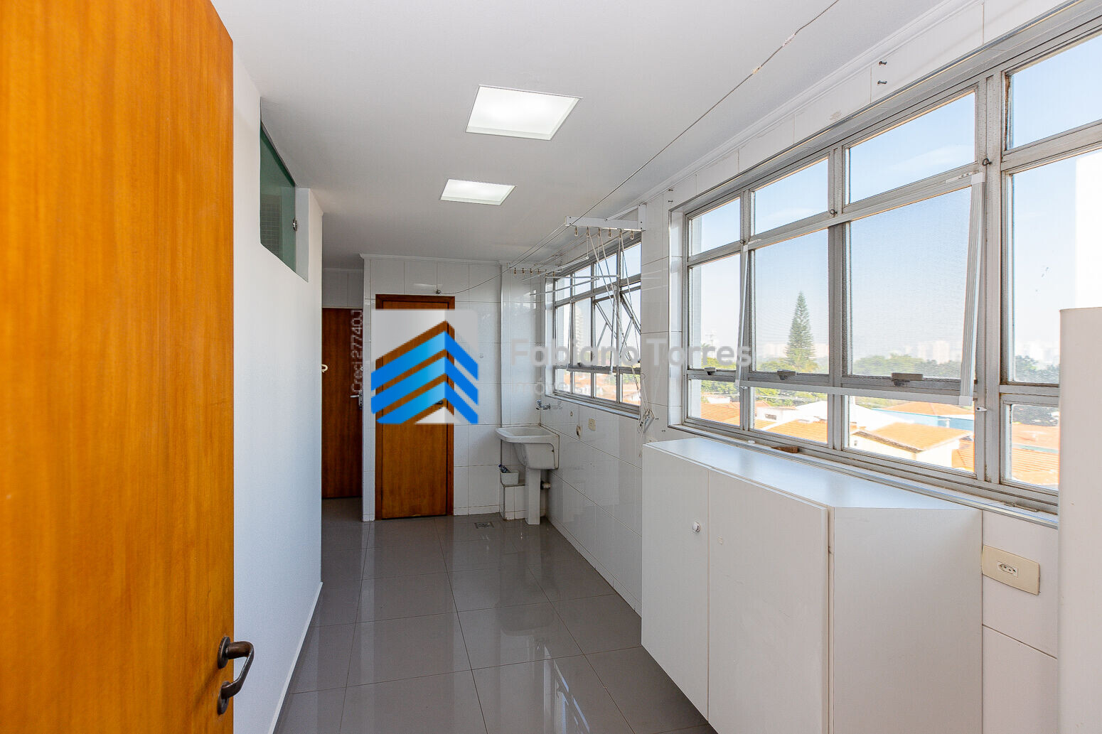 Apartamento à venda com 3 quartos, 183m² - Foto 5